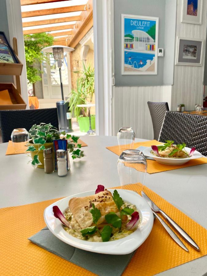 Les Voyageurs Hotel Charols Luaran gambar
