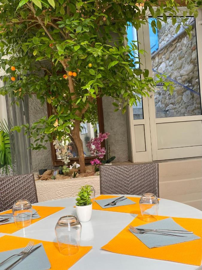 Les Voyageurs Hotel Charols Luaran gambar