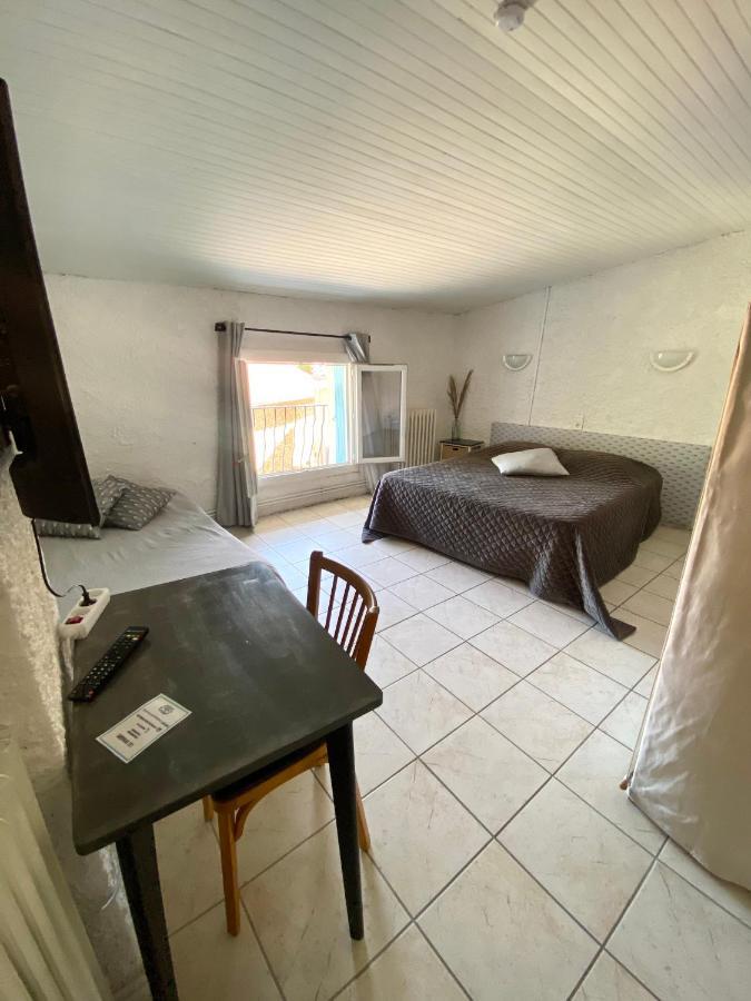 Les Voyageurs Hotel Charols Luaran gambar